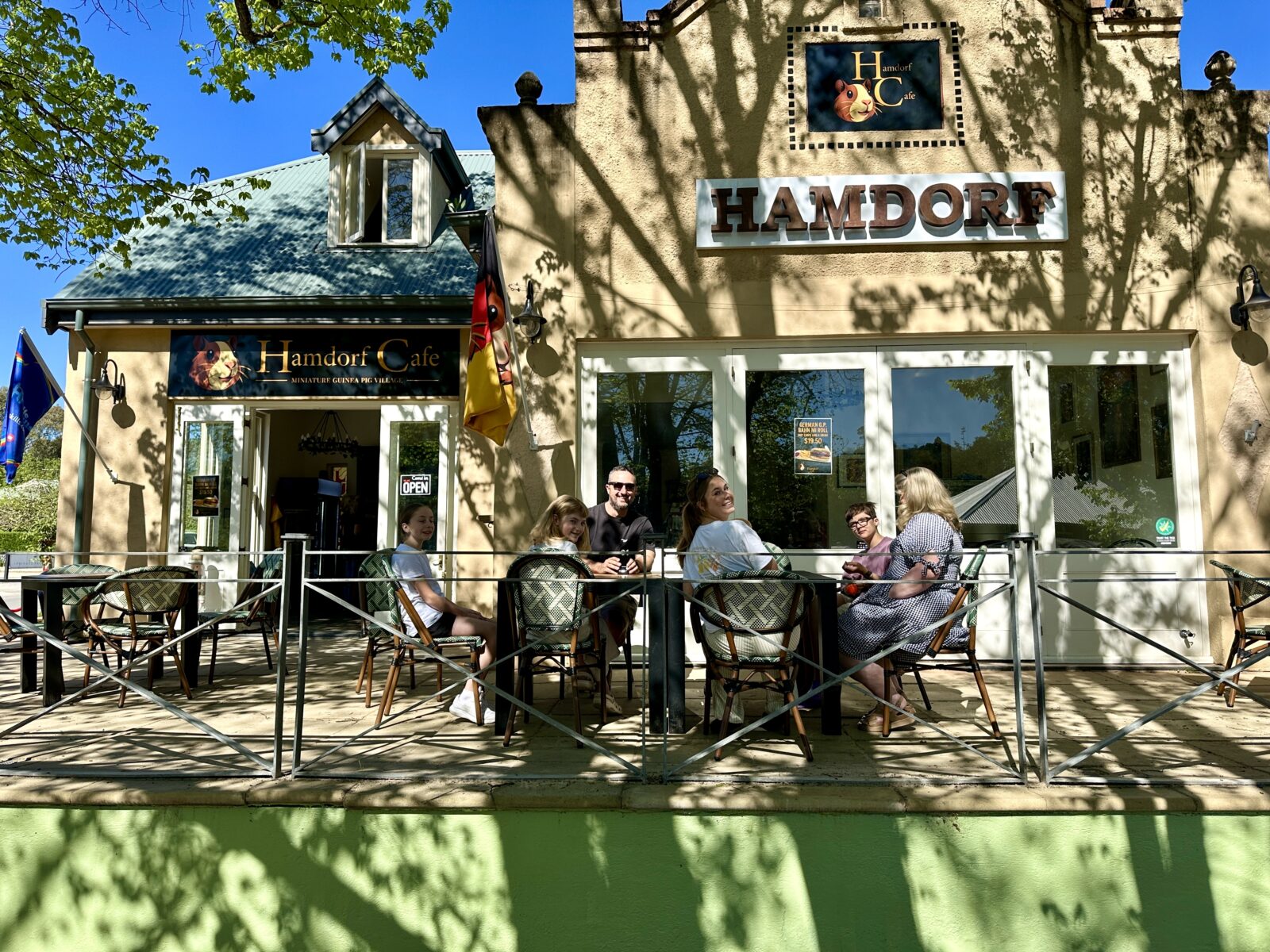 Hamdorf Café Guinea Pig Village & Mini Golf
